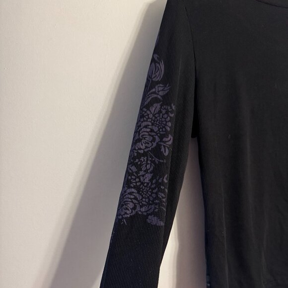 Black Angel Wings Graphic Crop Top Size L | Gothic Long Sleeve Ribbed Tee - Picture 4 of 4